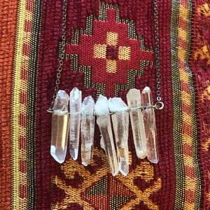 Raw quartz necklace